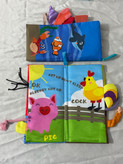کتاب پارچه ای وارداتی دم دار حیوانات انگلیسی